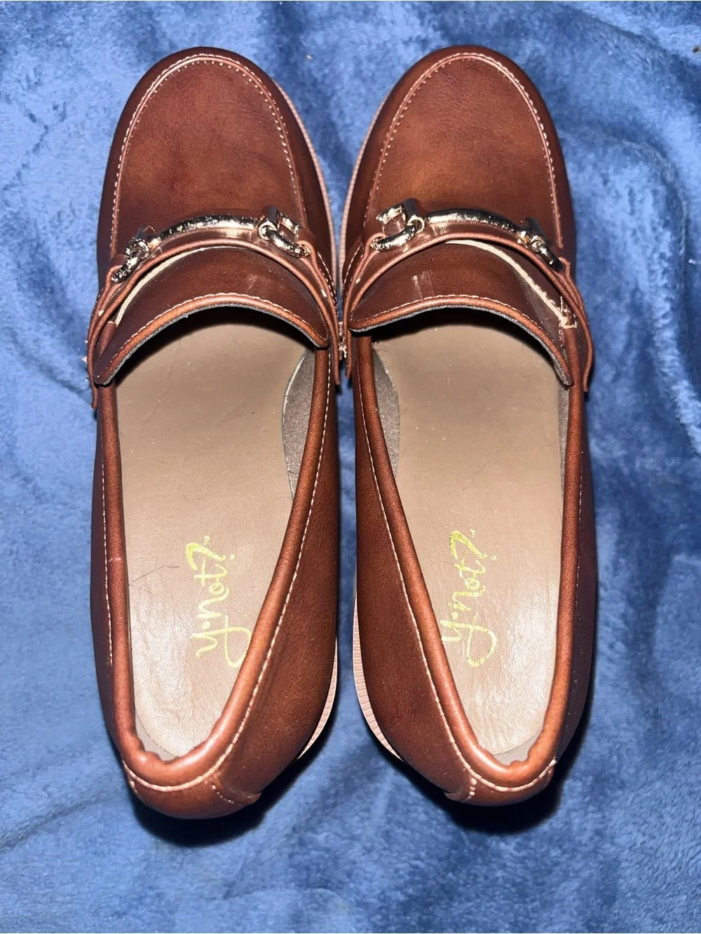 NWOT Style Cognac Platform Loafers Heeled Block Heels Gold Buckle size 8 M